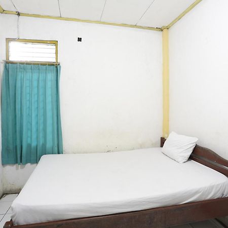 Oyo 93119 Guest House Leo Patra Muara Badak Zewnętrze zdjęcie